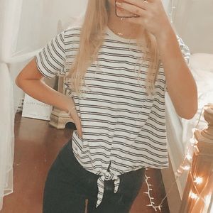 HOLLISTER black and white top